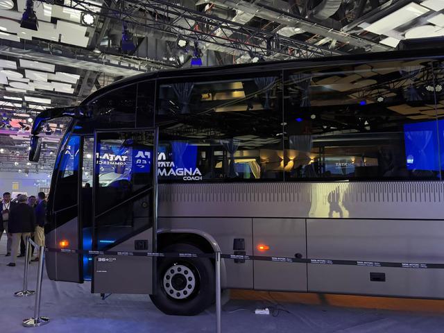 Magna Coach