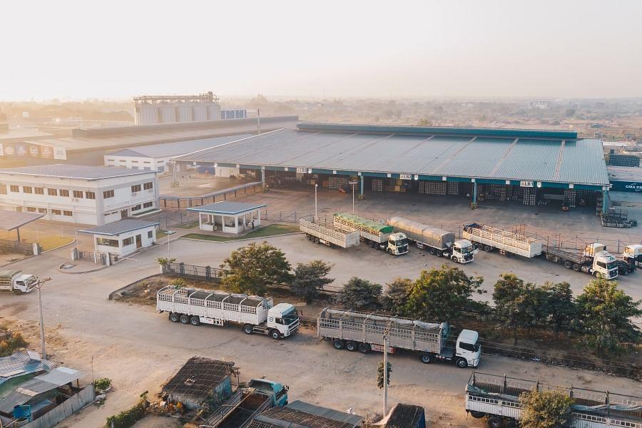 Here’s What It's Like To Be A Truck Driver In India