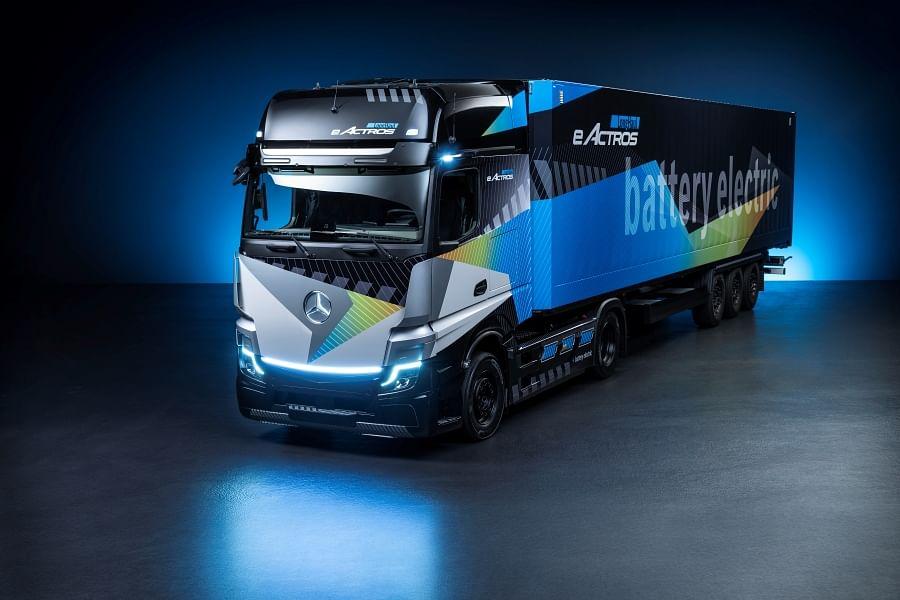 Daimler Truck Unveils Electric eActros LongHaul Truck At IAA 