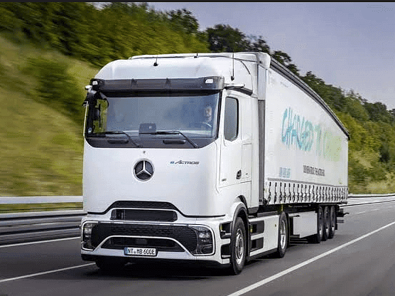 Daimler Truck Unveils the Future of Electric Vehicles with the eActros 600